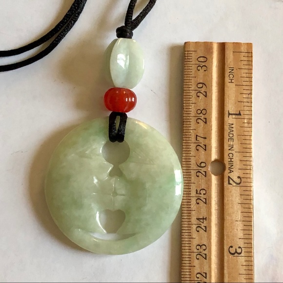 Kissing Moon Jade Necklace - Picture 2 of 2